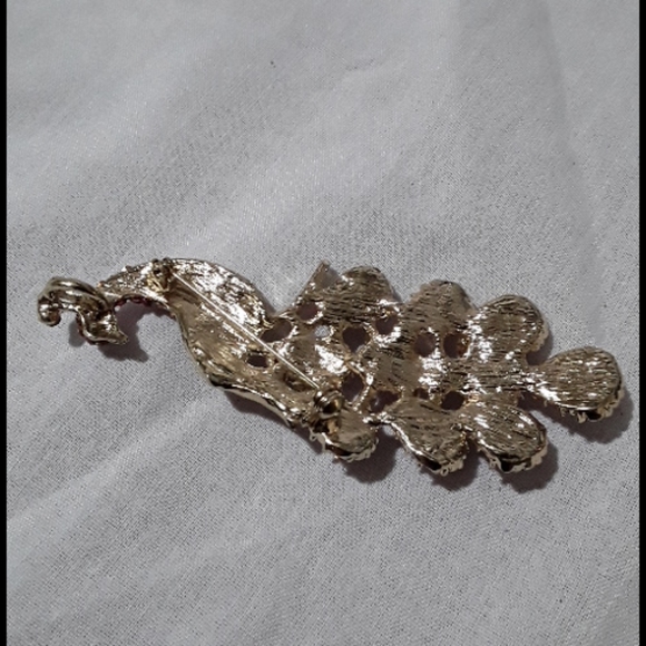 New pink rhinestone peacock brooch pendant - Picture 3 of 3